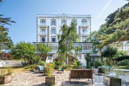 Hôtel Des Deux Mers - Housity