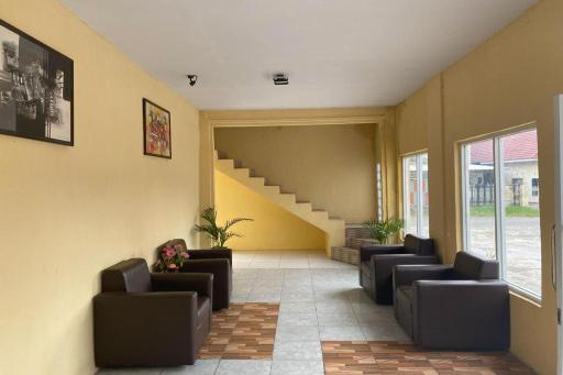 RedDoorz near Gedung Kesenian Palopo - Housity