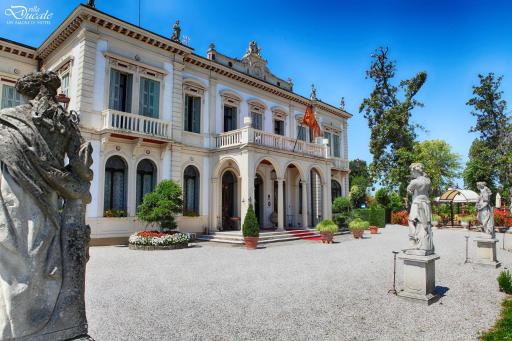 Villa Ducale Hotel & Ristorante - Housity