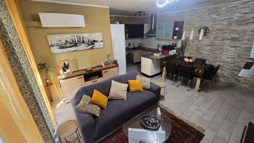 VARESE PRIME - Air Conditioning, 2 parking, 2 baths, City Centre, 200mt Villa Esengrini Montalbano, NO Keybox - Housity