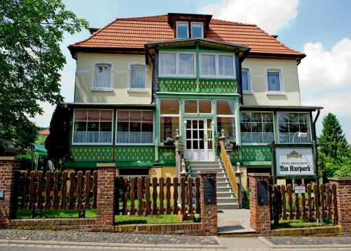 Hotel Am Kurpark - Housity