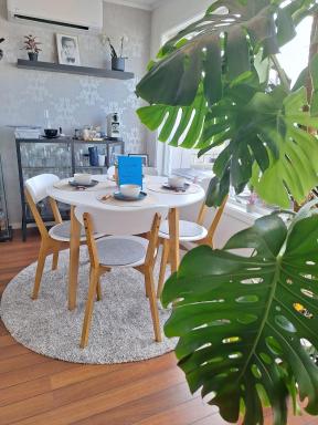 Cozy apartment with private terrace & free parking - Housity