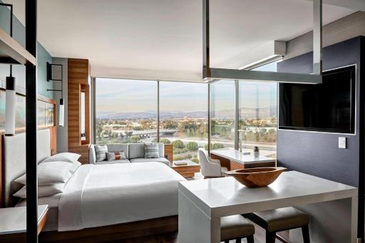 Marriott Irvine Spectrum - Housity
