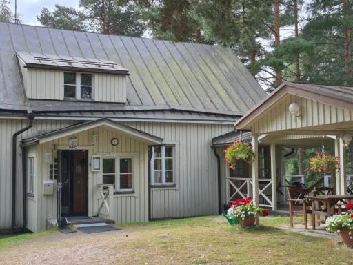 Salonsaaren Lomakylä - Housity