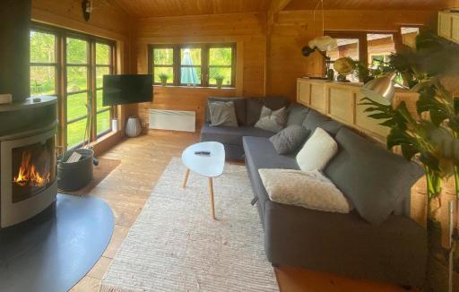 Lovely Home In Anderstorp With Wifi - Housity