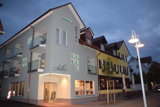 Hotel Adler - Housity