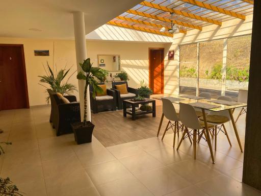 Las Hortensia's Casa De Huespedes - Housity
