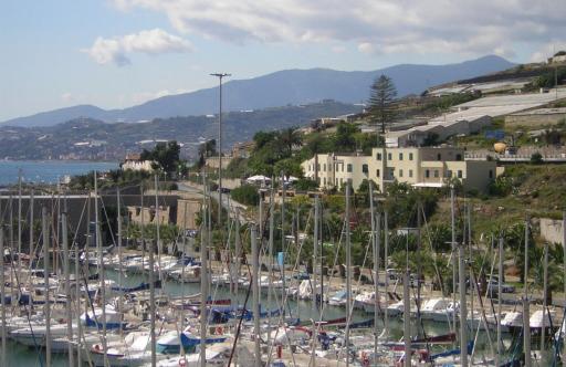 Albergo Ristorante Lucciola - Housity