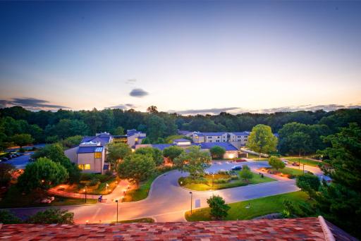 Bolger Hotel and Conference Center - Housity