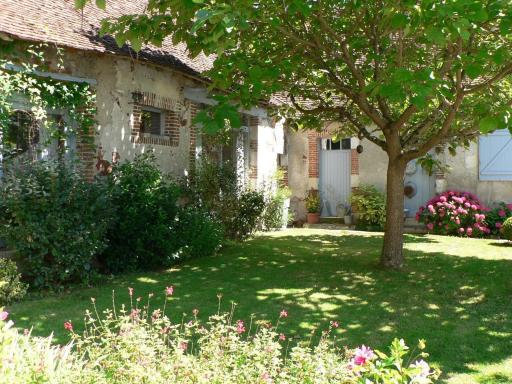 Gîte de charme en Berry avec jardin privatif, idéal pour randonnées et observation des oiseaux - FR-1-591-184 - Housity