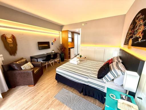 Lindo Studio com Jacuzzi e sacada a 50m Av Paulista - Housity