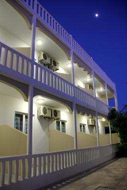 Hotel Ikaros - Housity