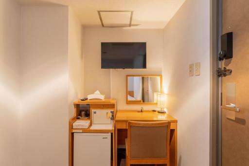 Front Desk-less Fitness Hotel Iroha - Housity