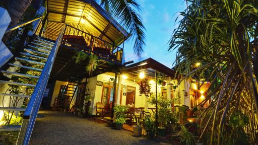 Triangle Home Stay - Housity