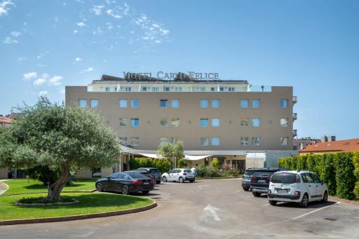 Hotel Carlo Felice Sassari - Housity