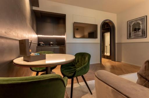 Luxury Apartments Palazzo Nani - Housity