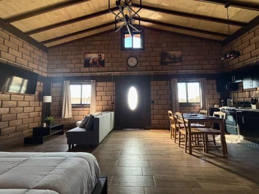 HOTEL & RV PARK ROSA EVELYN - Housity