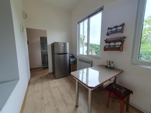 Mari-Elena - Housity