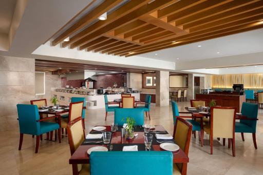 Golden Tulip Vasundhara - Housity