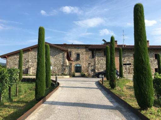 Podere Castel Merlo Resort - Housity