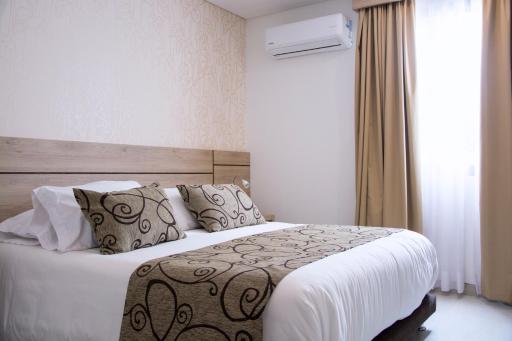 Hotel Arawak Plaza - Housity