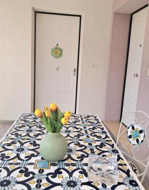 La Rosa Verde - Housity