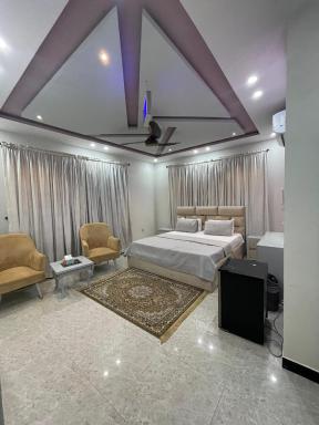 Western Lodges Family Guest House - Housity