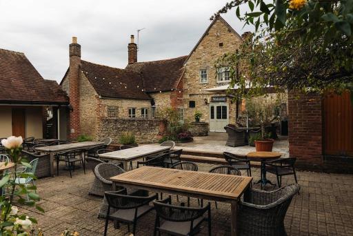 The Coach and Horses - Housity