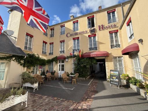 Churchill Hotel Bayeux Centre - Housity