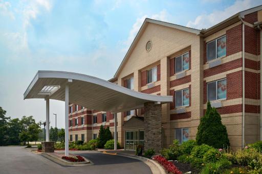 Fairfield Inn & Suites Detroit Farmington Hills - Housity