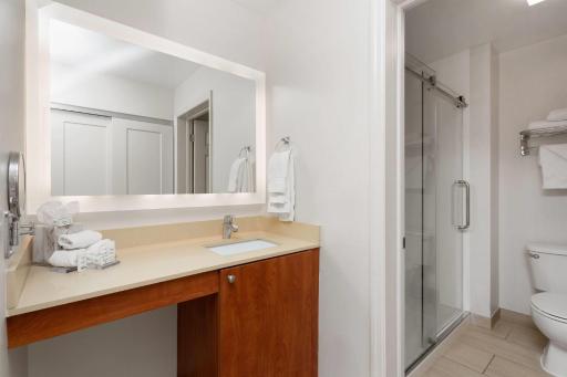 Hawthorn Extended Stay by Wyndham Naples - Housity