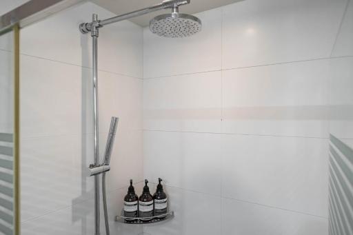 Benikea Hotel Bizinn - Housity