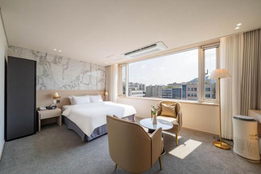Benikea Hotel Bizinn - Housity