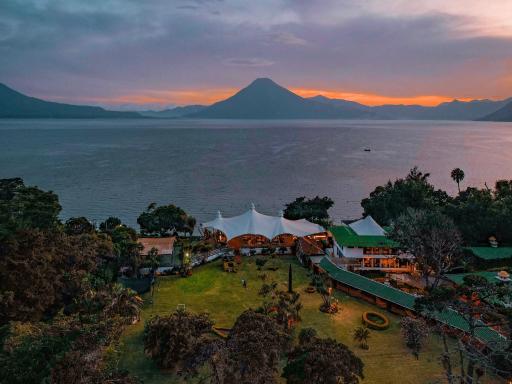 Hotel Posada de Don Rodrigo Panajachel - Housity