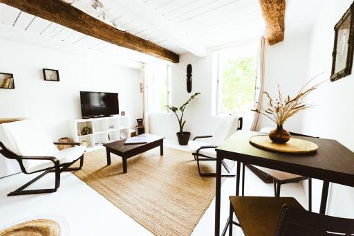 Calme et Confort au Coeur de Bargemon, Parking - Housity