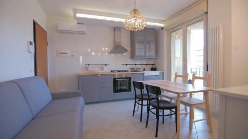 Appartamenti sul lungomare - Housity