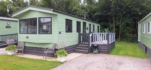 Inside No 9 Retreat Carnforth - Housity