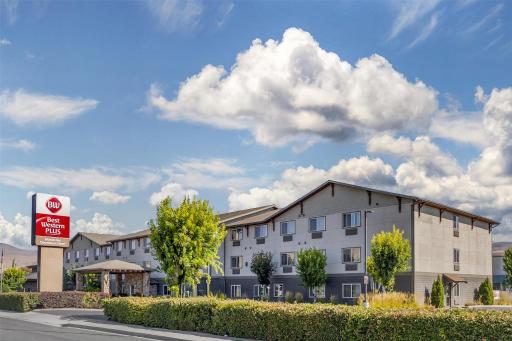 Best Western Plus Wenatchee Downtown Hotel - Housity