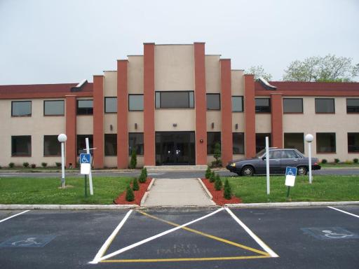 Budget Inn & Suites - Housity