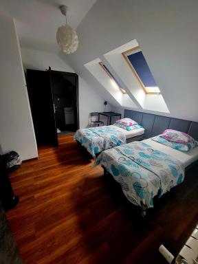 M Hostel - Housity
