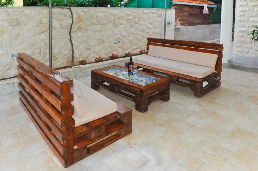 Apartments Domalu - Housity