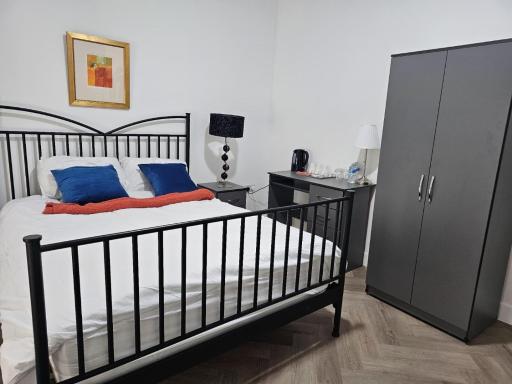 Old Ridgeway Hotel - Housity