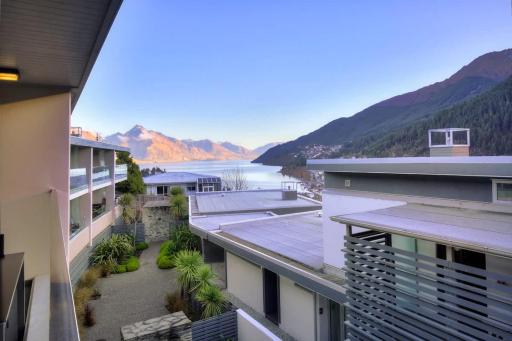 Travellers Oasis, Central Queenstown - Housity