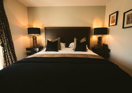 Keenans Boutique Hotel - Housity