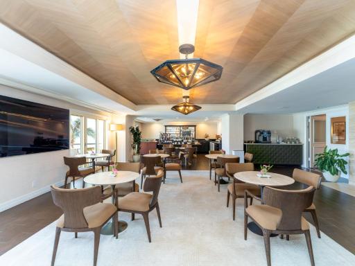 Eau Palm Beach Resort & Spa - Housity