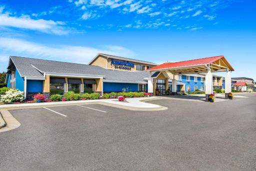 AmericInn by Wyndham Virginia - Housity