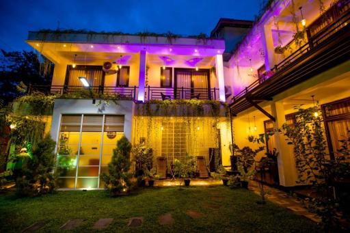 Airport Faith Hotel - Housity