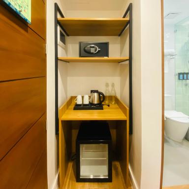 Beachfront V Boutique Hotel Boracay - Housity