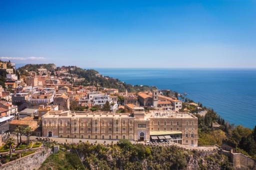 Excelsior Palace Hotel - Housity
