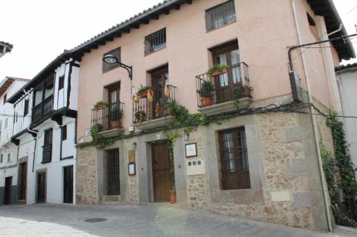 Apartamentos Rurales La Lancha - Housity